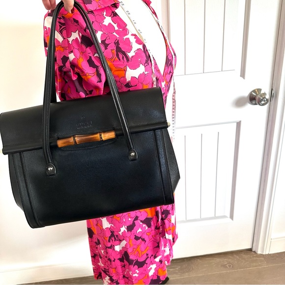GUCCI black leather Bullet bag large top handle. PERFECT CONDITION. Barely used. - Picture 11 of 13